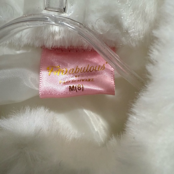 NWT Elegant White Kids Faux Fur Coat - Picture 3 of 6